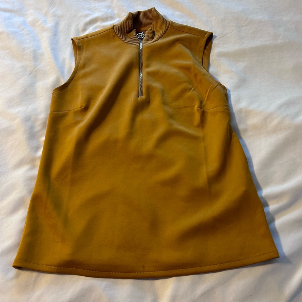 Catherine xs top